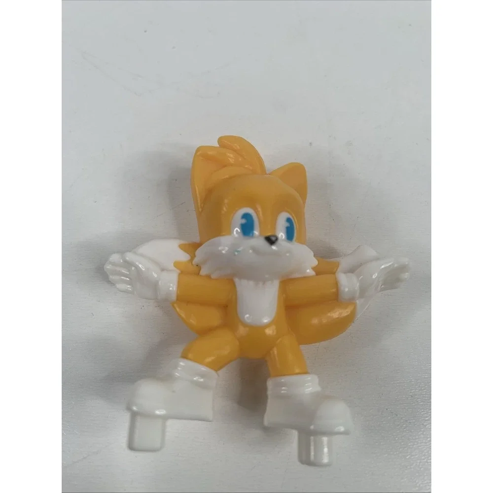 SEGA Sonic The Hedgehog Tails Yellow Action Figure 2